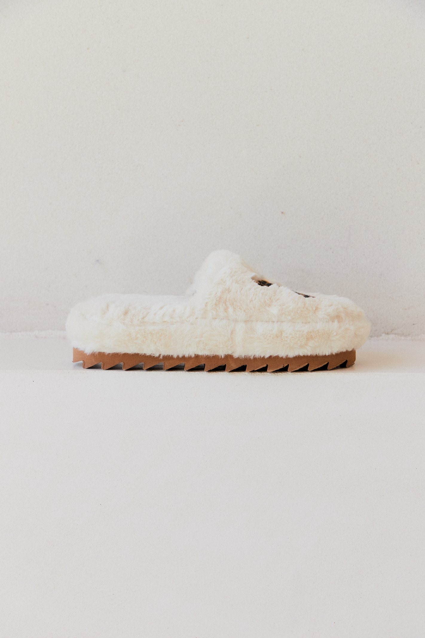 PANTUFLON NURIA CRUDO