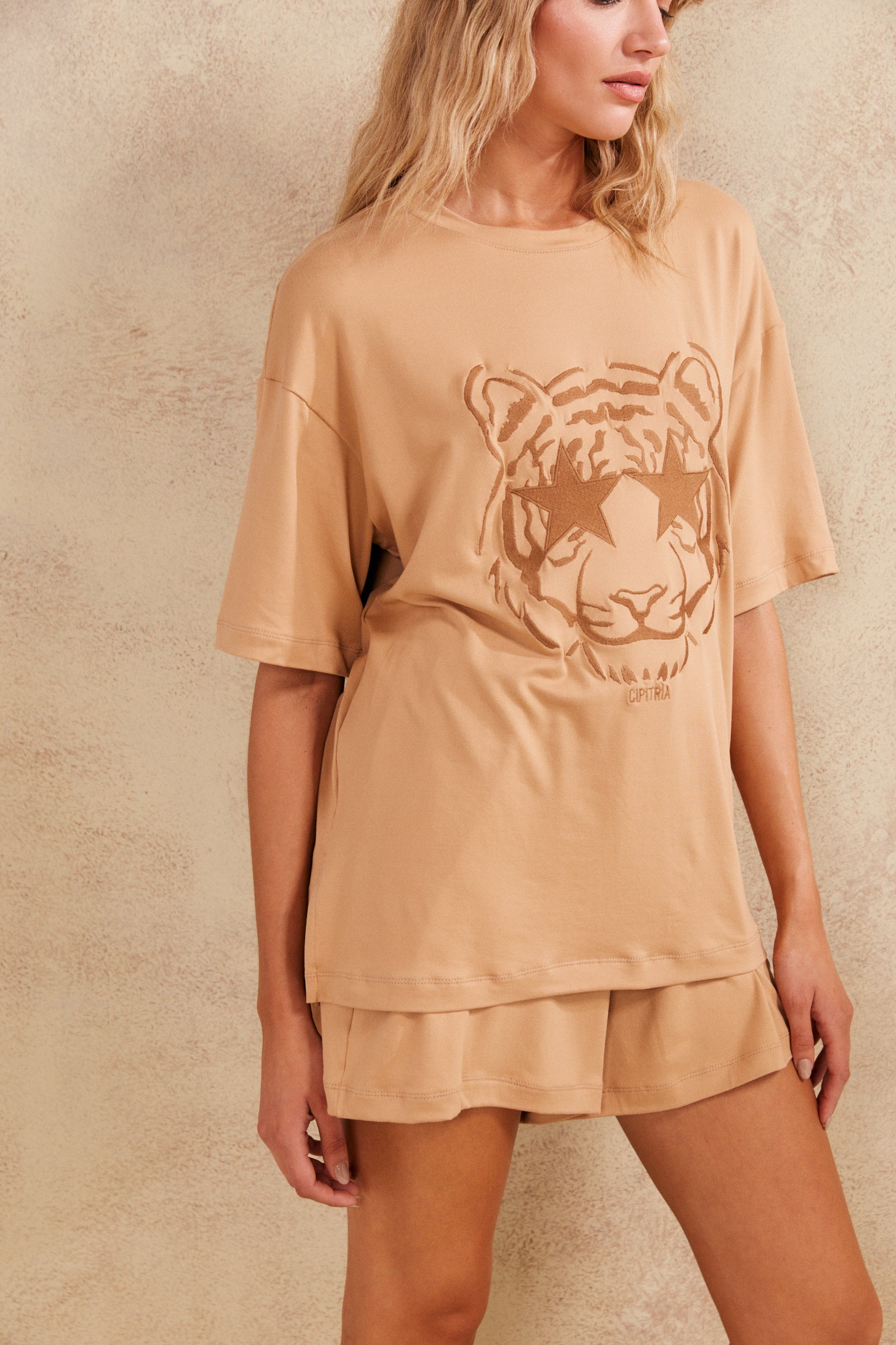 REMERA INDIA CAMEL