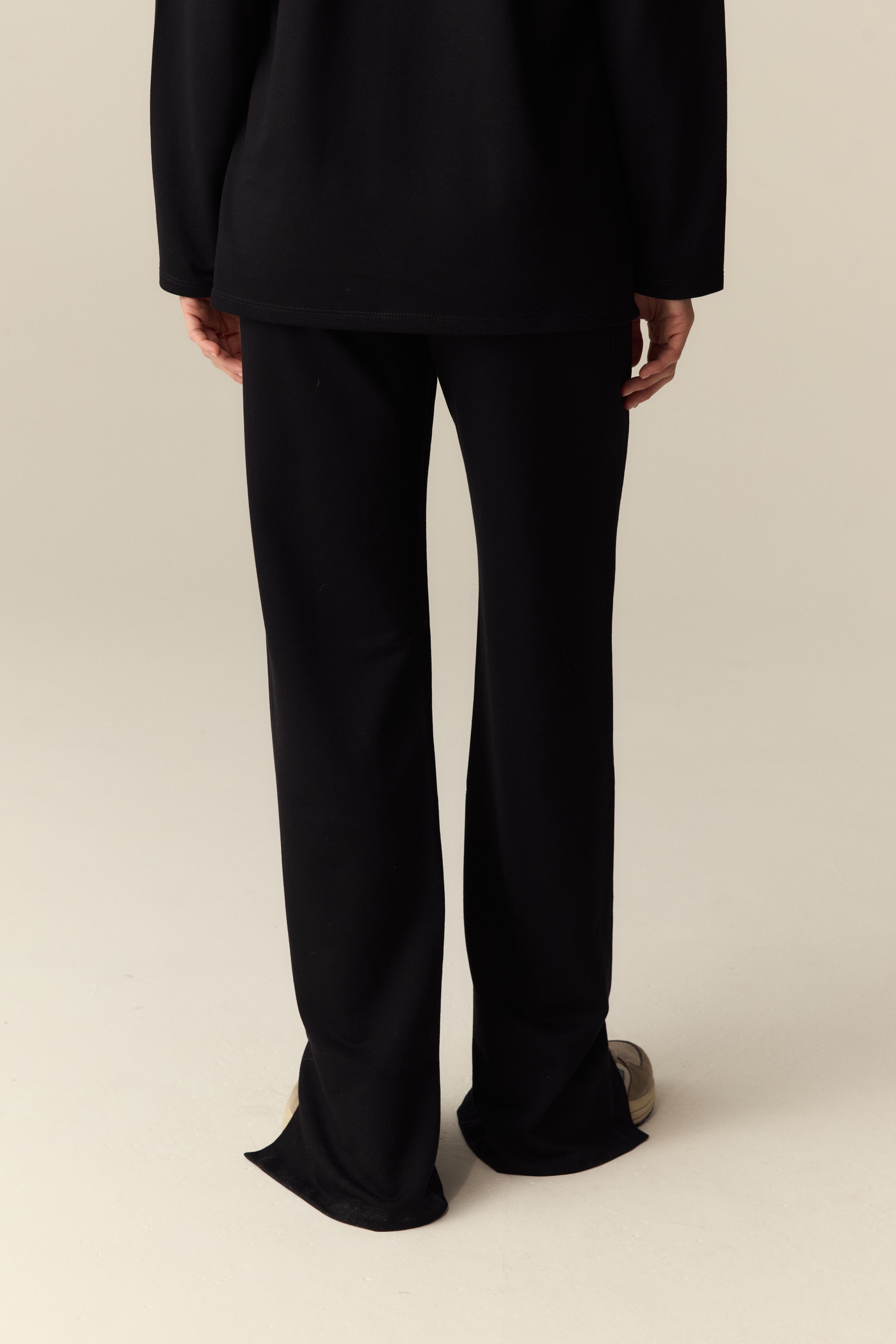 PANTALON ALKES NEGRO