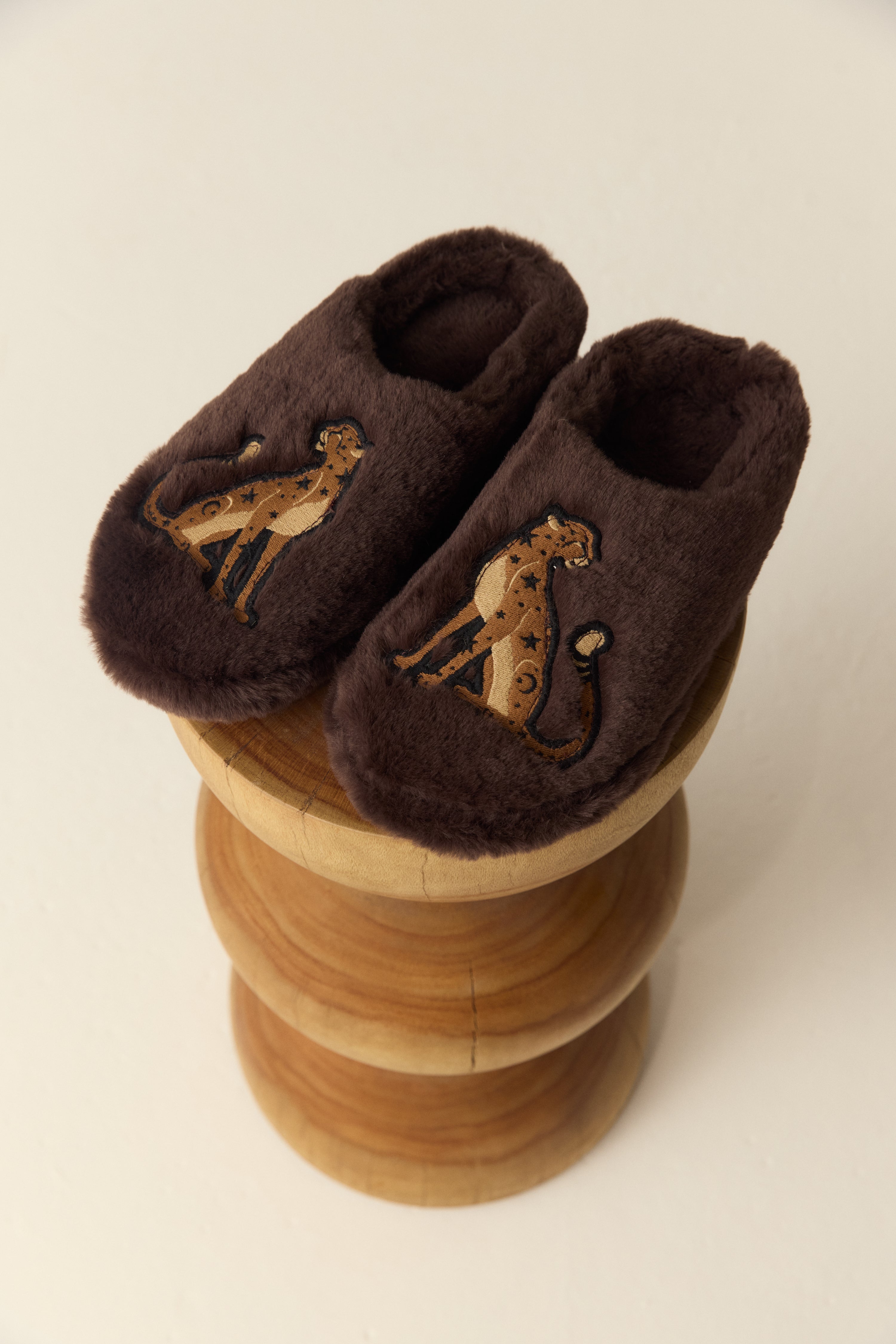 PANTUFLON MIZAR MARRON