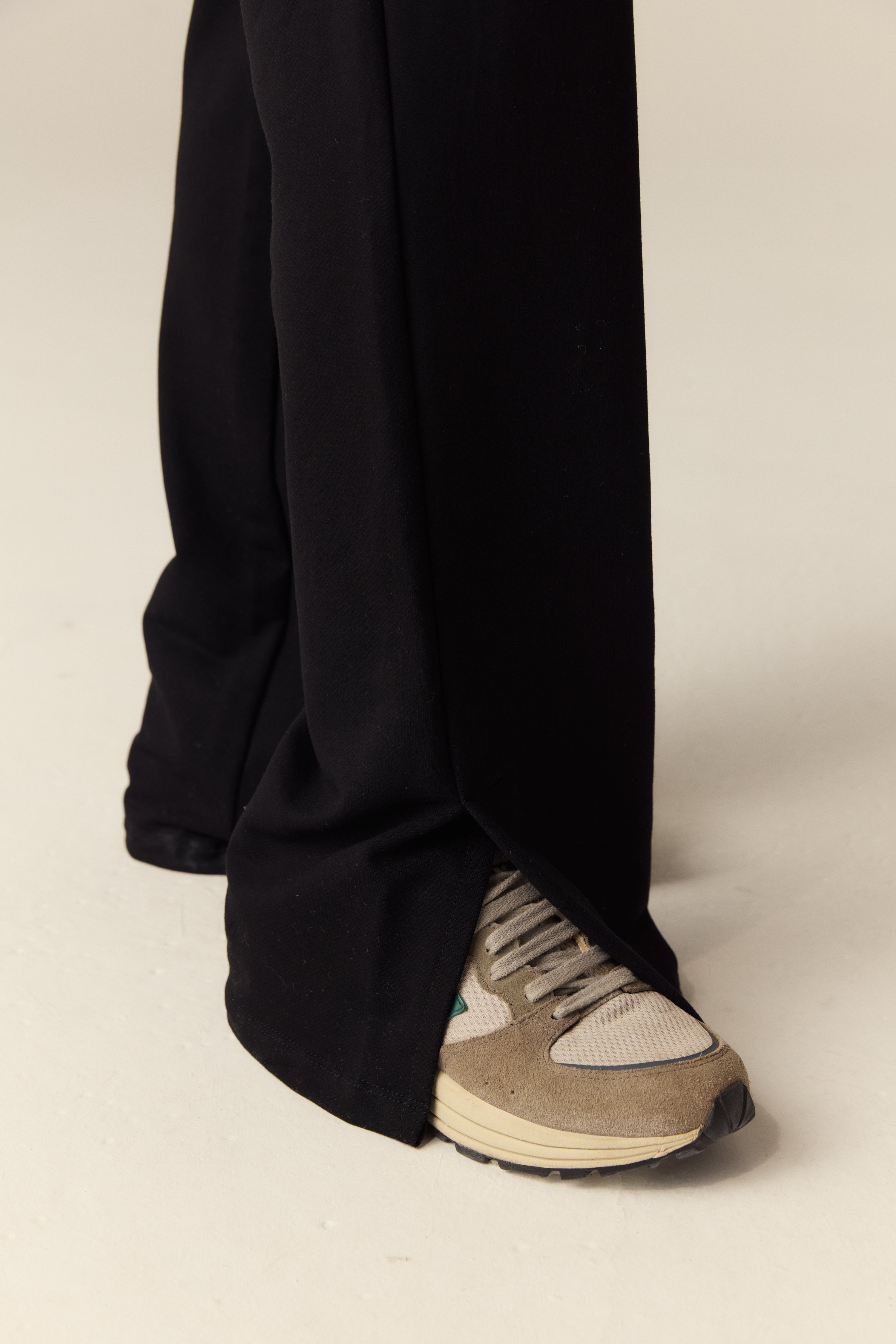 PANTALON ALKES NEGRO