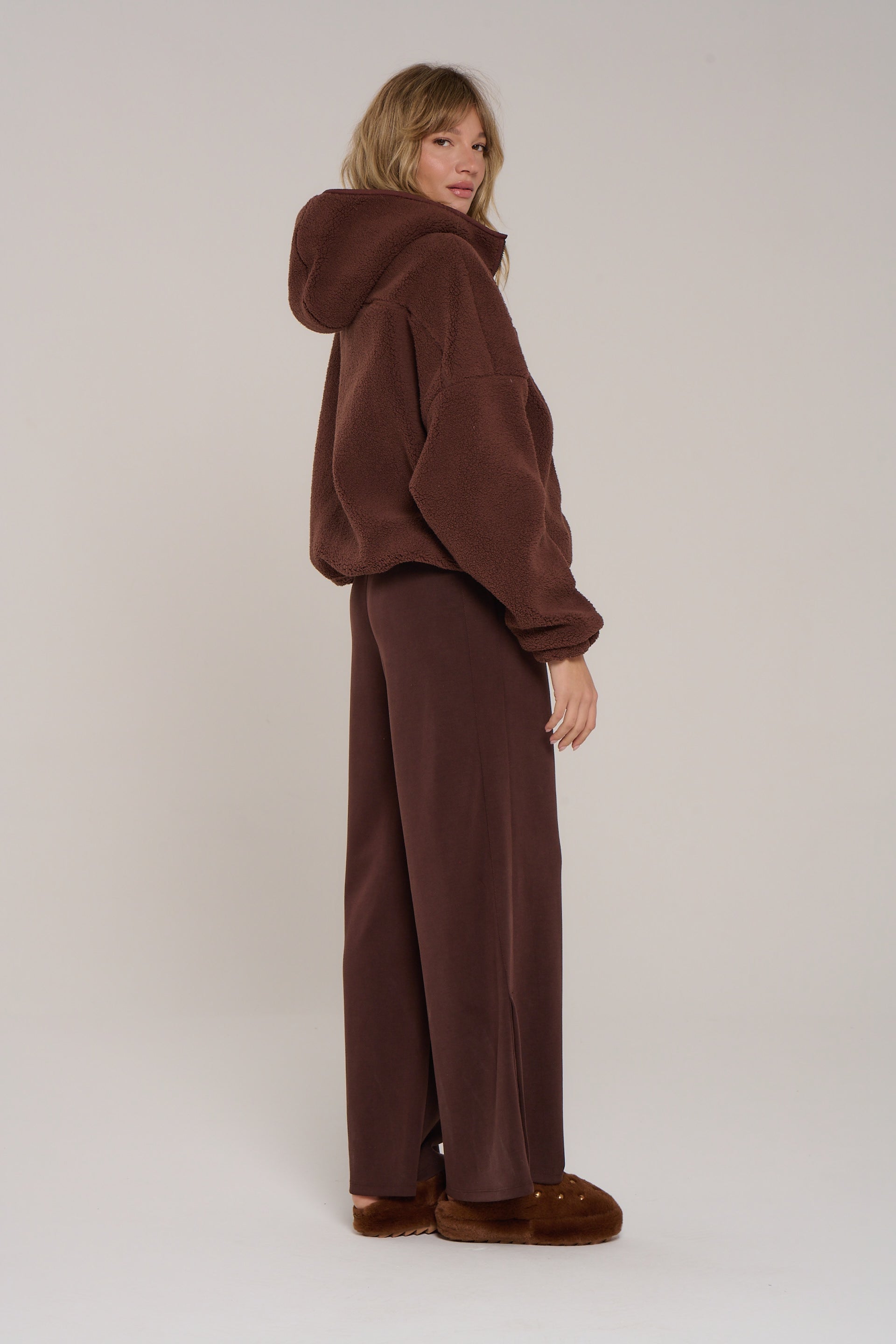 CAMPERA MORA